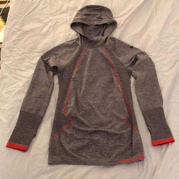 dri fit long sleeve hoodie